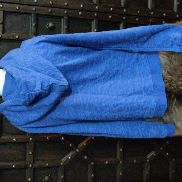 NEW Size XL Zippered Hoodie With Front Pockets, Super Soft Inside! - Picture 6 of 7